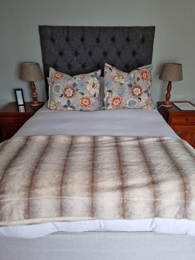 Churchill House Hillcrest Bagian luar foto