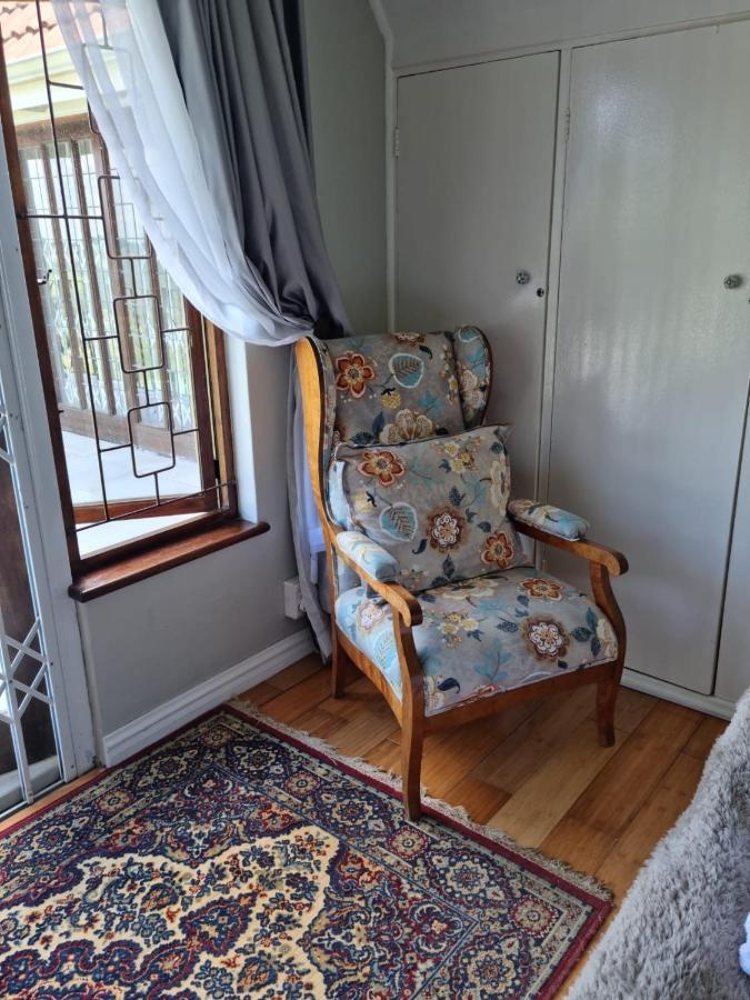 Churchill House Hillcrest Bagian luar foto
