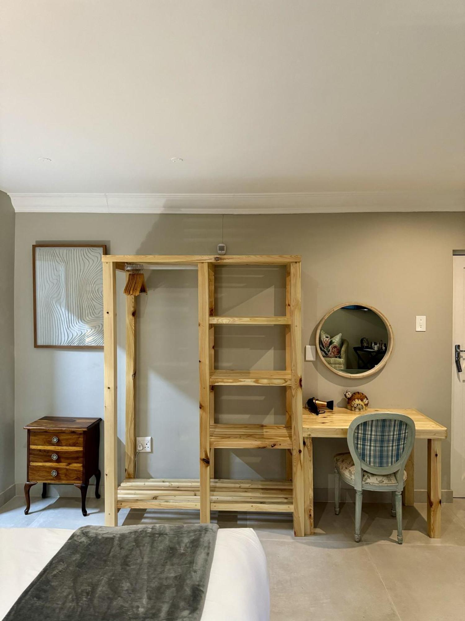 Churchill House Hillcrest Bagian luar foto