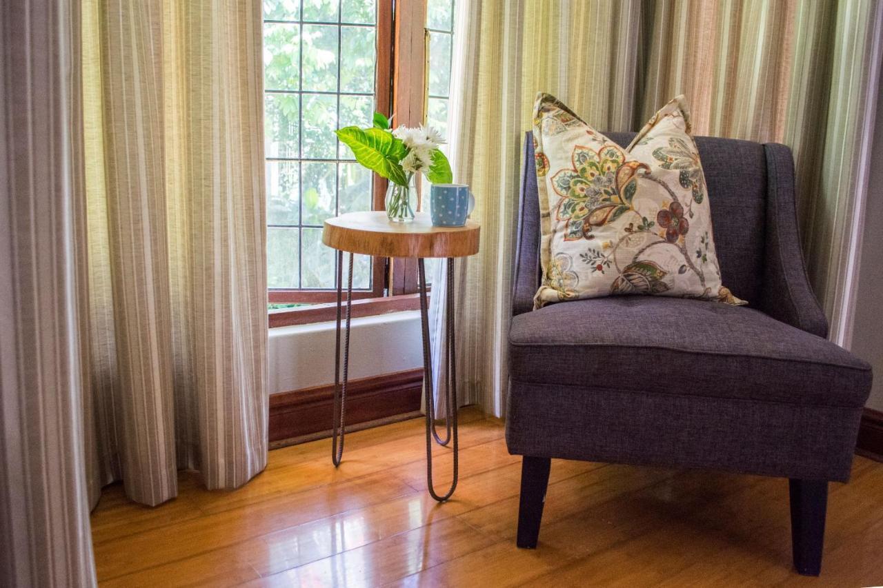 Churchill House Hillcrest Bagian luar foto