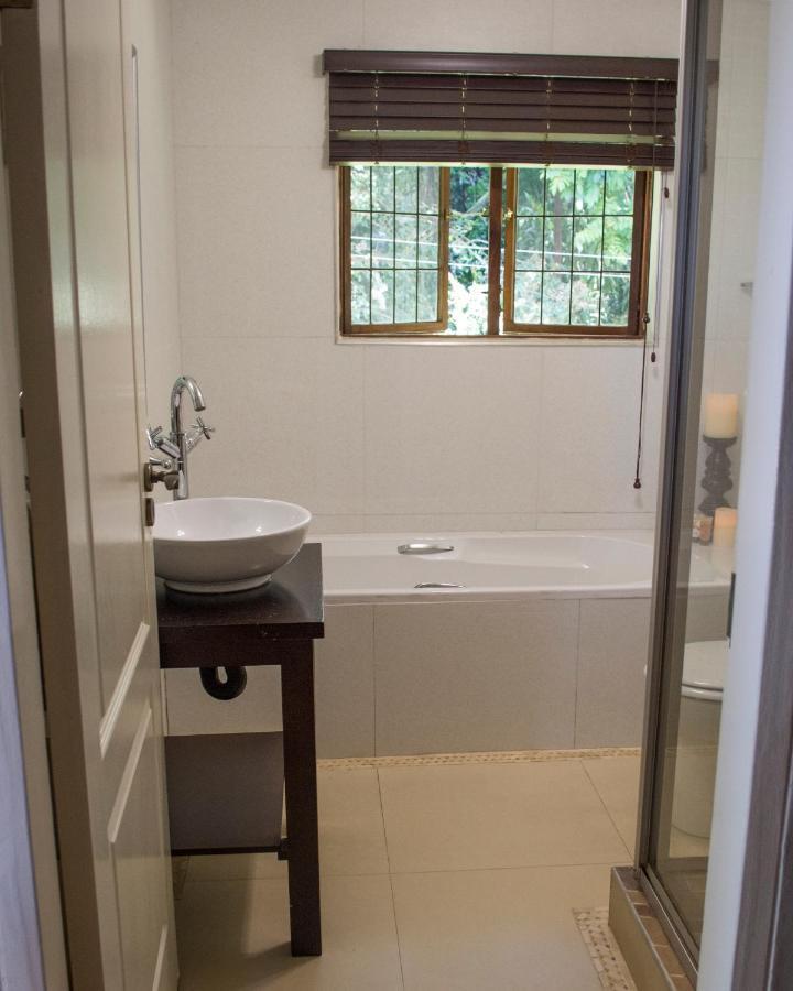 Churchill House Hillcrest Bagian luar foto
